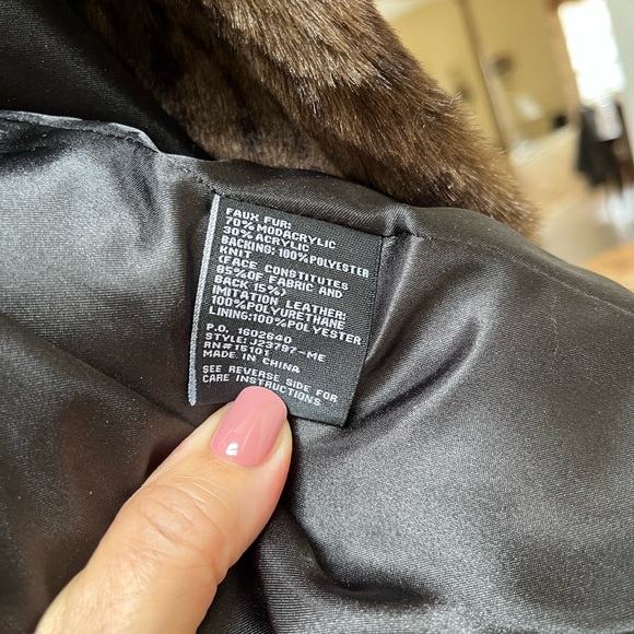 Faux fur animal print coat - Picture 9 of 12